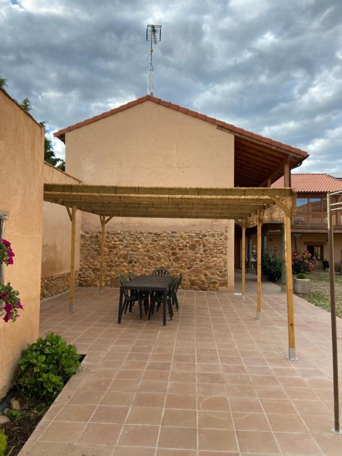 Llamas de la Ribera Casa Villa Franca מראה חיצוני תמונה