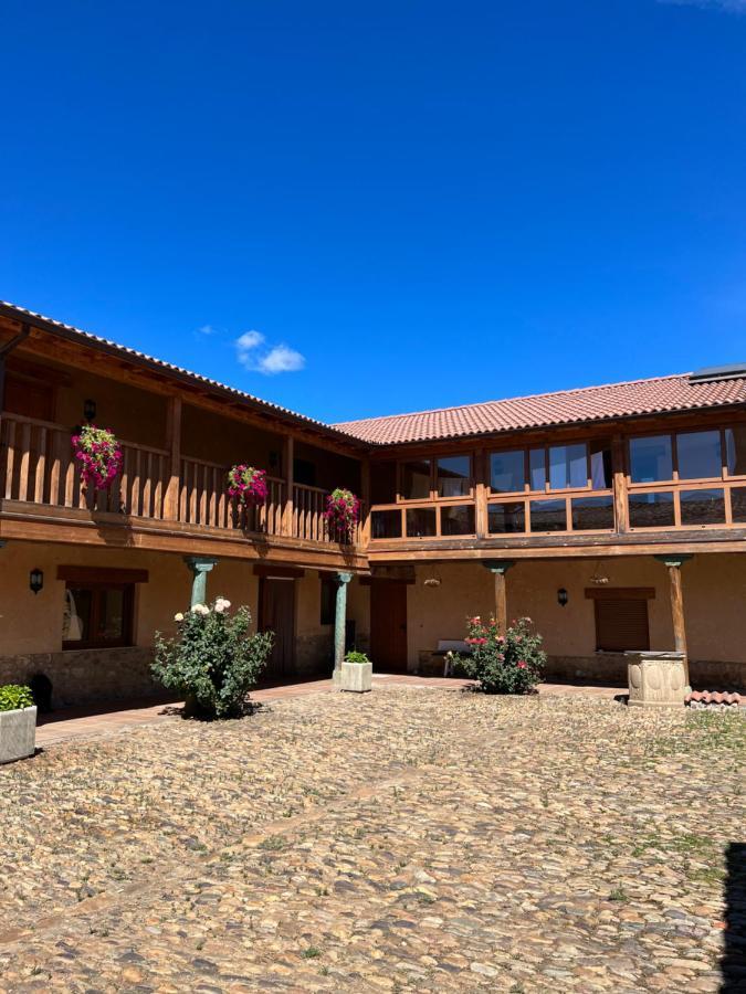 Llamas de la Ribera Casa Villa Franca מראה חיצוני תמונה